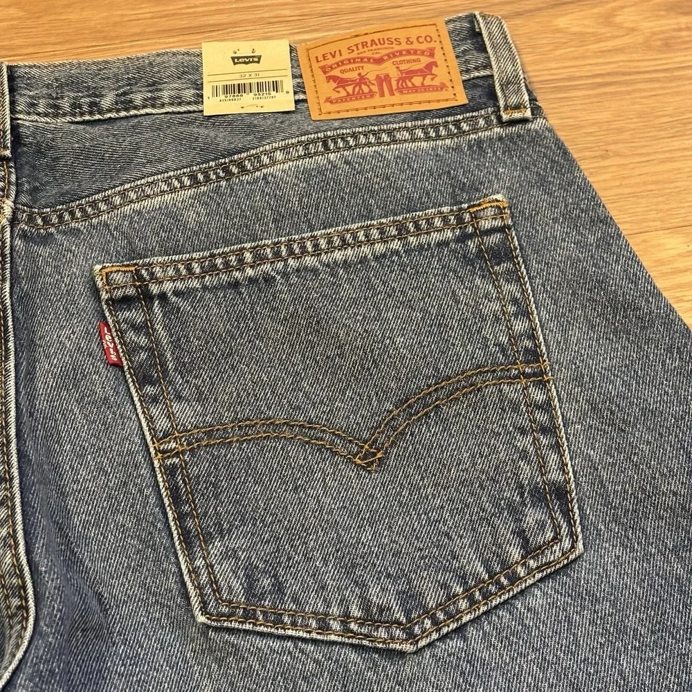 Levi's '94 Baggy Mid Rise Loose Hip and Thigh Straight Leg Blue Jeans 32x31 NWT‎